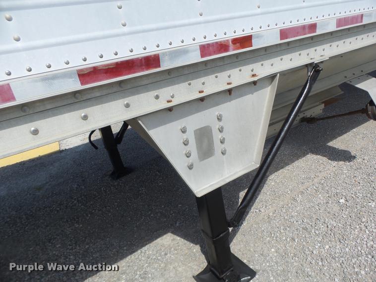 image for item DB1397 1998 Wilson double hopper grain trailer