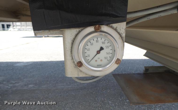 image for item DB1397 1998 Wilson double hopper grain trailer