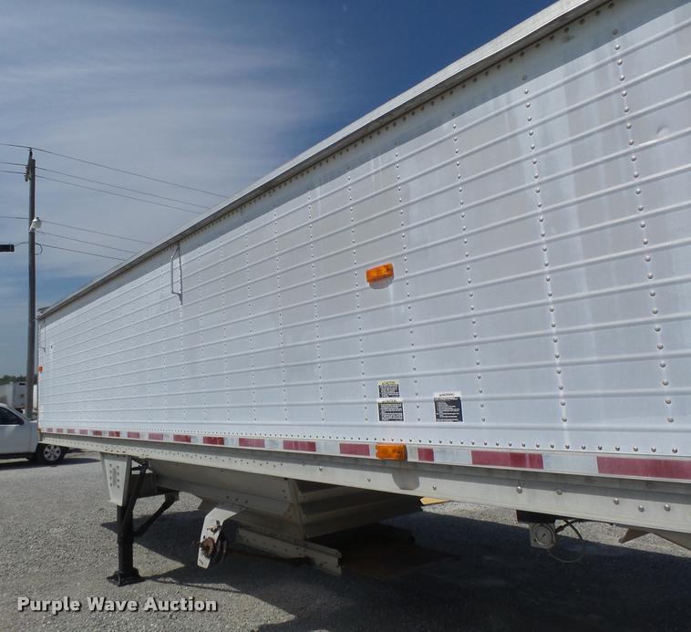 image for item DB1397 1998 Wilson double hopper grain trailer