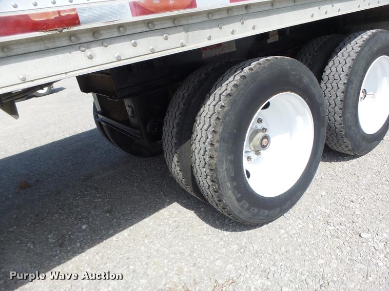 image for item DB1397 1998 Wilson double hopper grain trailer