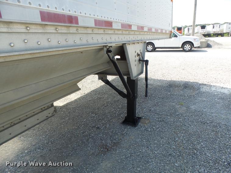 image for item DB1397 1998 Wilson double hopper grain trailer