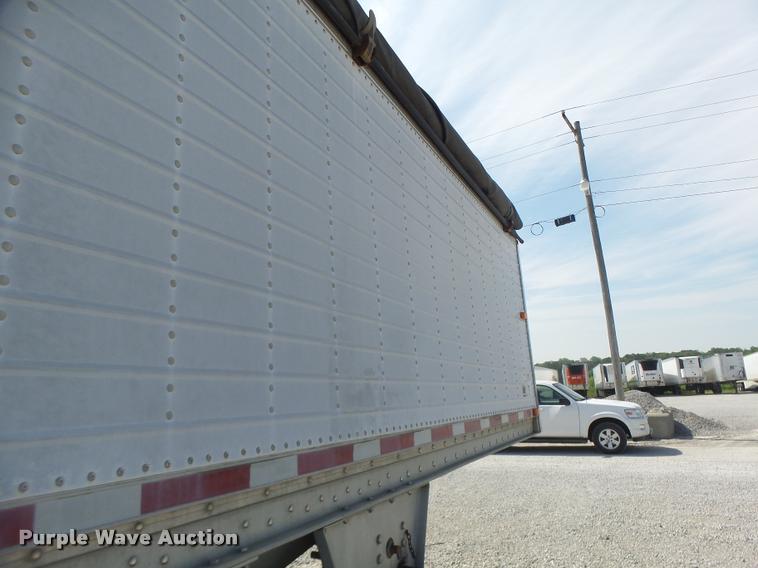 image for item DB1397 1998 Wilson double hopper grain trailer