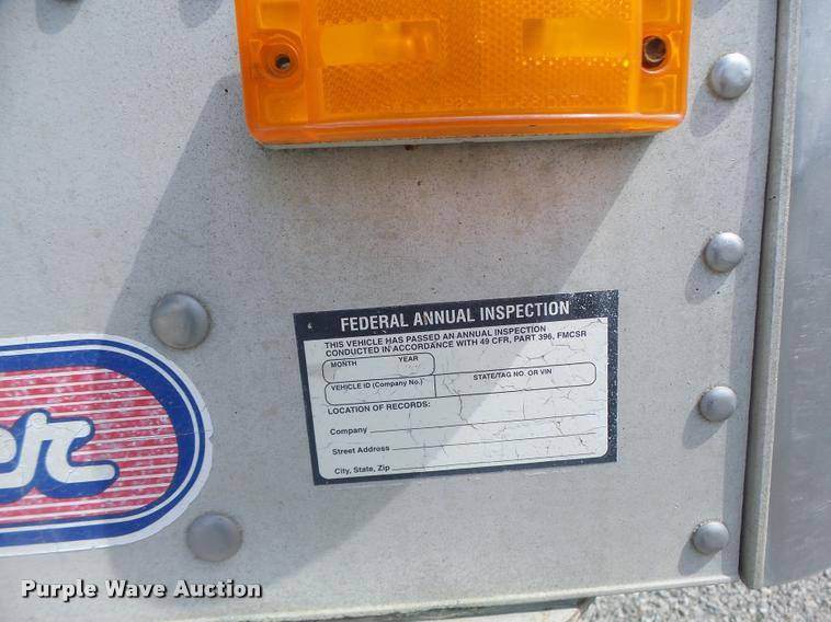 image for item DB1397 1998 Wilson double hopper grain trailer