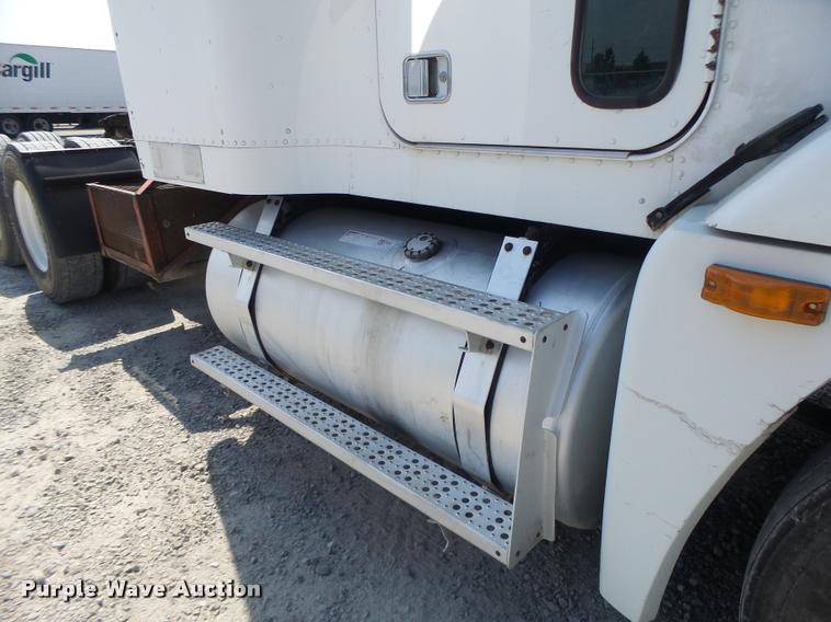 image for item DB1398 1993 Freightliner FLD semi truck