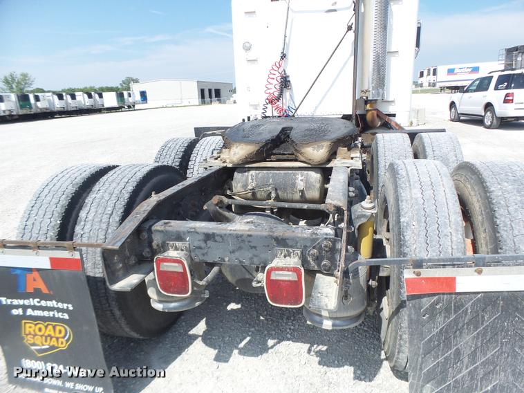 image for item DB1398 1993 Freightliner FLD semi truck