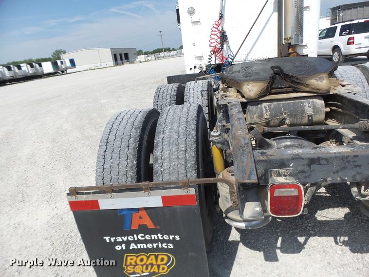 image for item DB1398 1993 Freightliner FLD semi truck