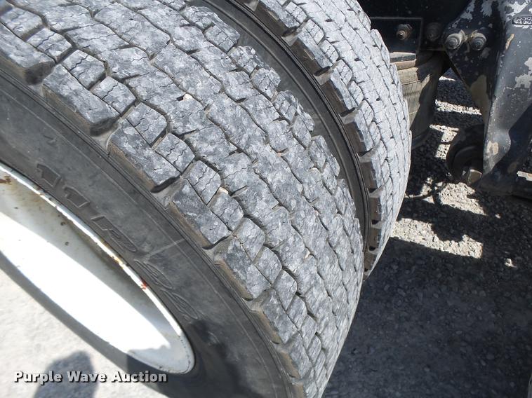 image for item DB1398 1993 Freightliner FLD semi truck