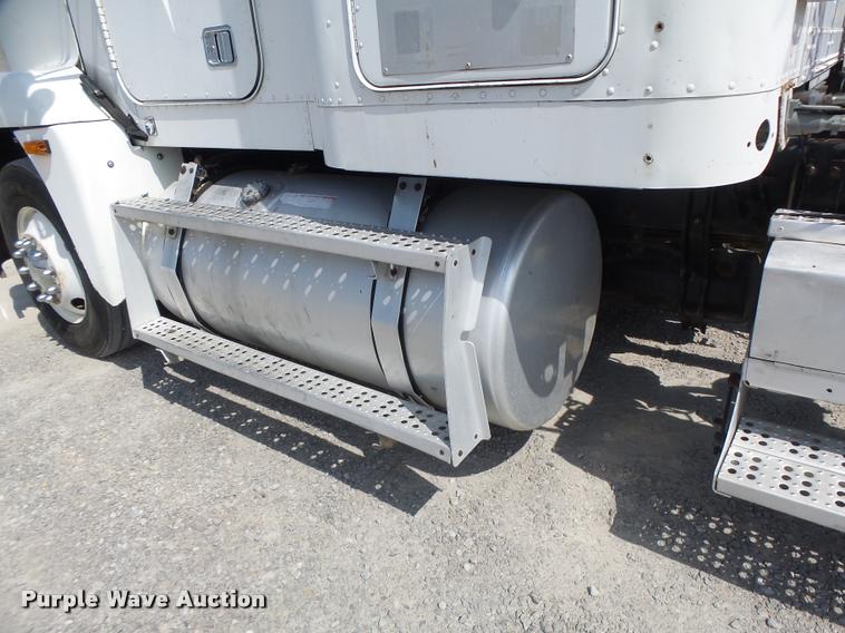 image for item DB1398 1993 Freightliner FLD semi truck