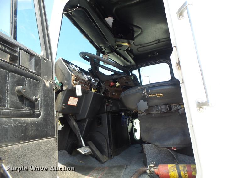 image for item DB1398 1993 Freightliner FLD semi truck