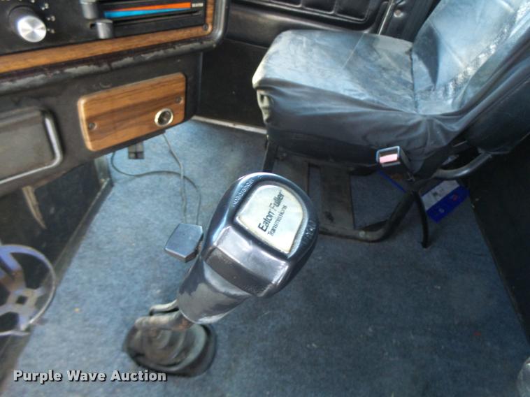 image for item DB1398 1993 Freightliner FLD semi truck