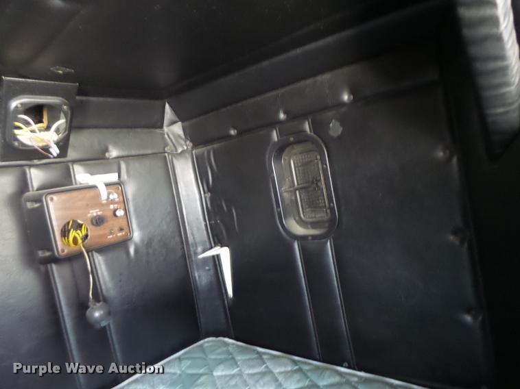 image for item DB1398 1993 Freightliner FLD semi truck