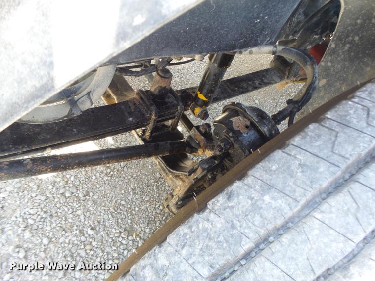 image for item DB1411 2005 Freightliner Columbia semi truck