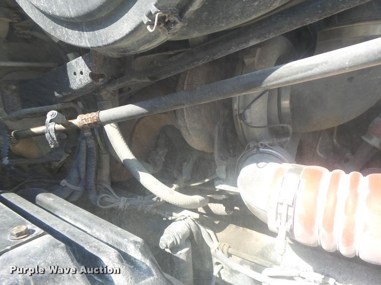 image for item DB1412 2007 Freightliner Columbia semi truck