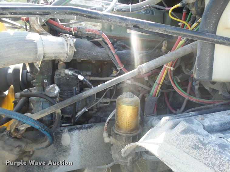 image for item DB1412 2007 Freightliner Columbia semi truck