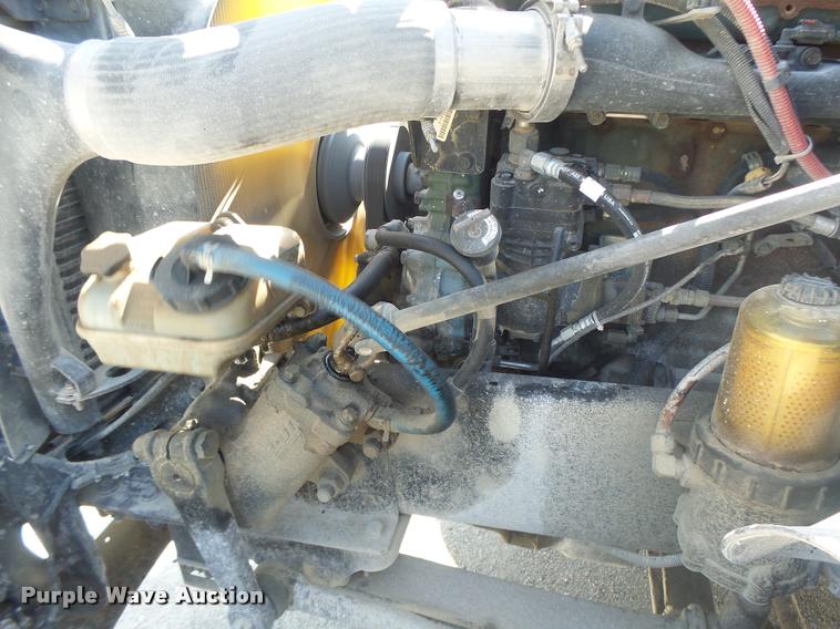 image for item DB1412 2007 Freightliner Columbia semi truck