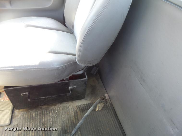 image for item DB1412 2007 Freightliner Columbia semi truck