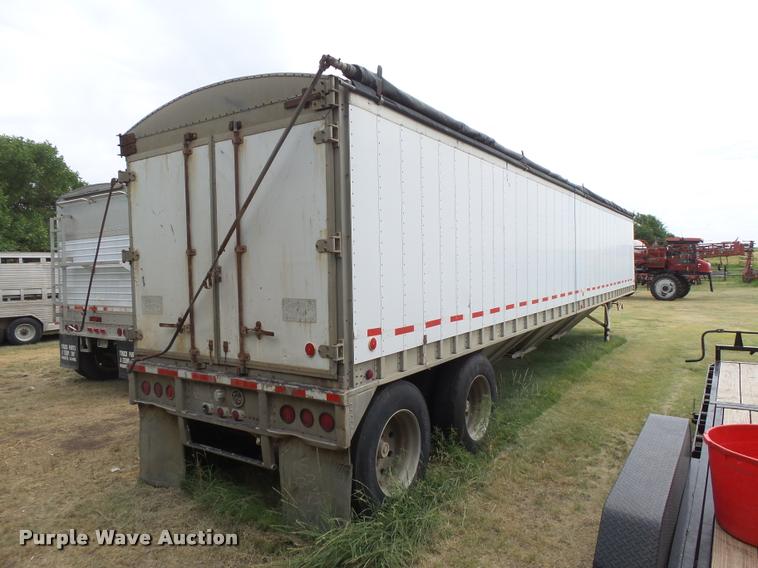 image for item DB2713 1982 Hopp triple hopper bottom grain trailer