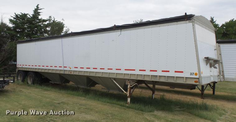 image for item DB2713 1982 Hopp triple hopper bottom grain trailer