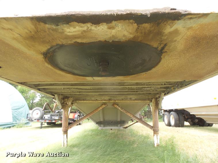 image for item DB2713 1982 Hopp triple hopper bottom grain trailer