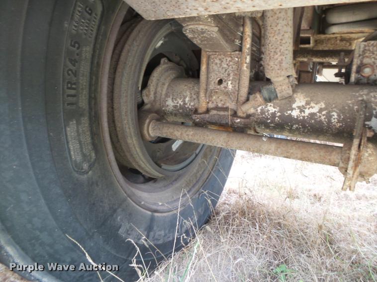 image for item DB2713 1982 Hopp triple hopper bottom grain trailer