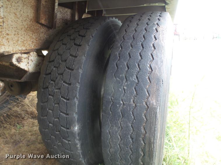 image for item DB2713 1982 Hopp triple hopper bottom grain trailer