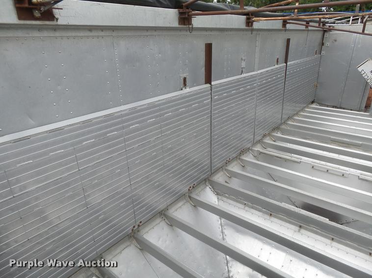 image for item DB2713 1982 Hopp triple hopper bottom grain trailer