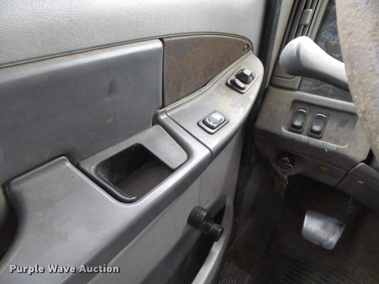 image for item DB2715 2001 Freightliner Columbia 120 semi truck