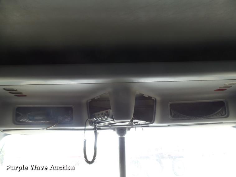 image for item DB2715 2001 Freightliner Columbia 120 semi truck