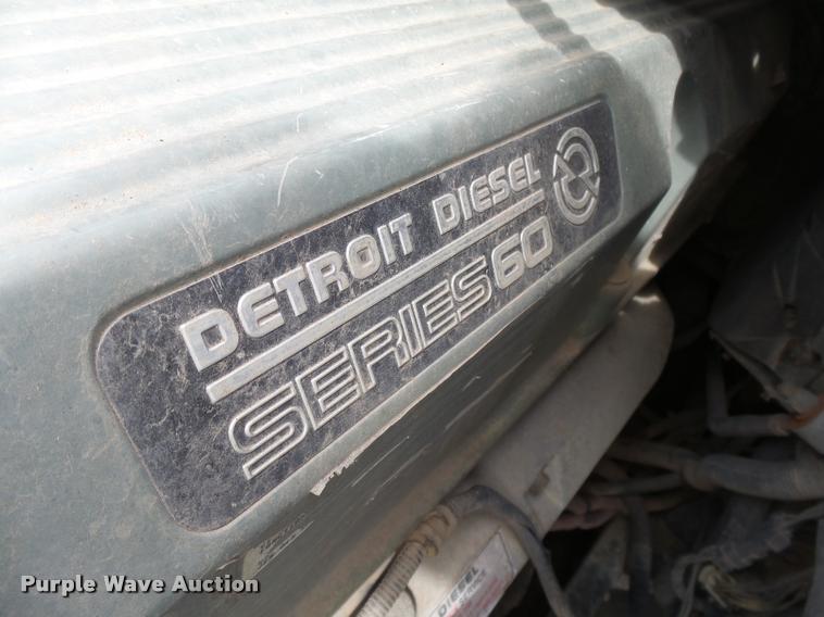 image for item DB2715 2001 Freightliner Columbia 120 semi truck