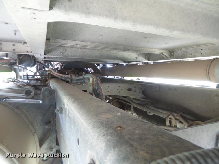 image for item DB2715 2001 Freightliner Columbia 120 semi truck