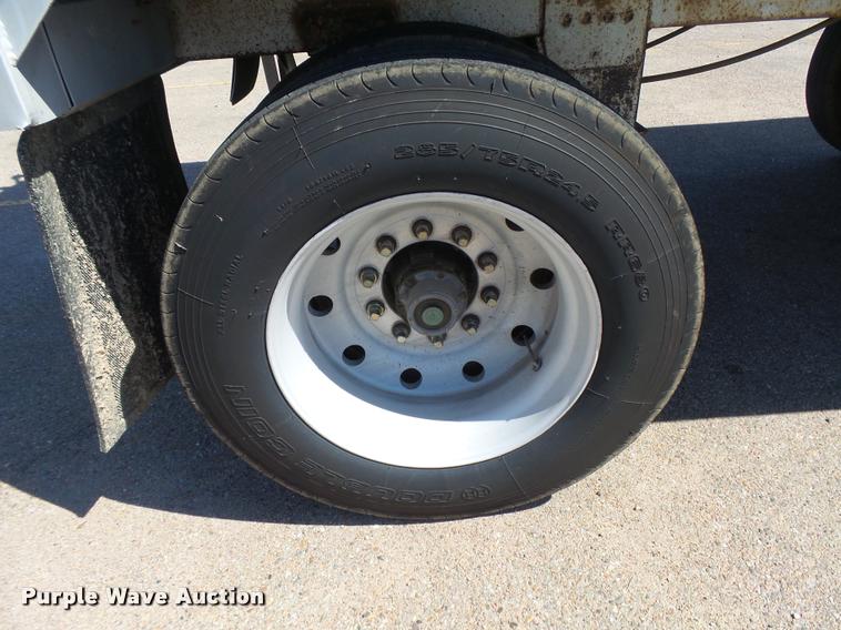 image for item DB2736 1995 Timpte double hopper bottom grain trailer