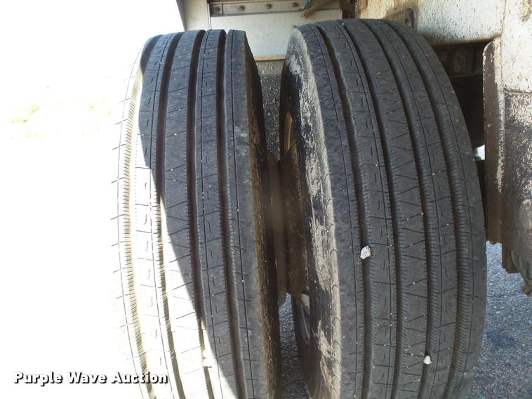 image for item DB2736 1995 Timpte double hopper bottom grain trailer