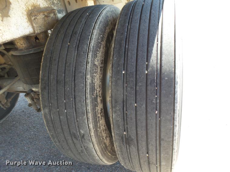 image for item DB2736 1995 Timpte double hopper bottom grain trailer