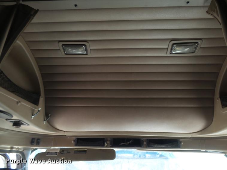 image for item DB2737 2007 International 9400i semi truck