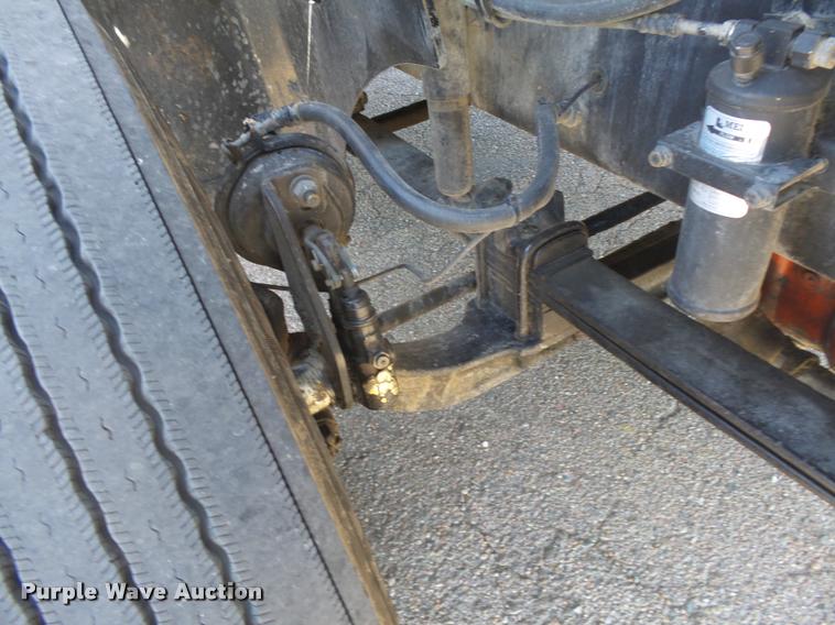 image for item DB2737 2007 International 9400i semi truck