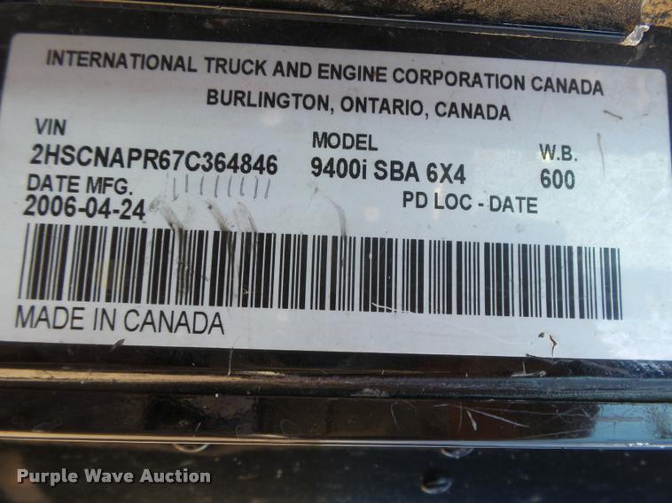 image for item DB2737 2007 International 9400i semi truck