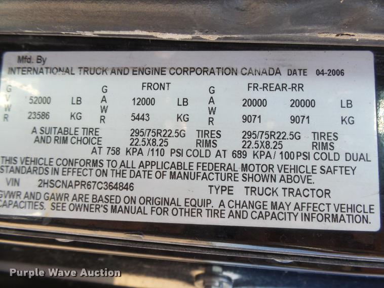 image for item DB2737 2007 International 9400i semi truck