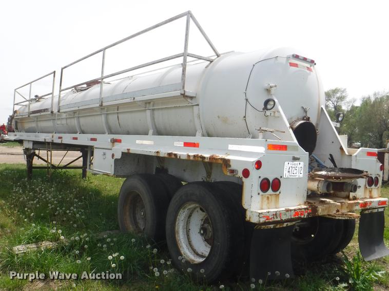 image for item DB3908 1981 Troxel tank trailer