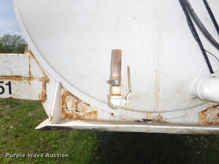 image for item DB3908 1981 Troxel tank trailer