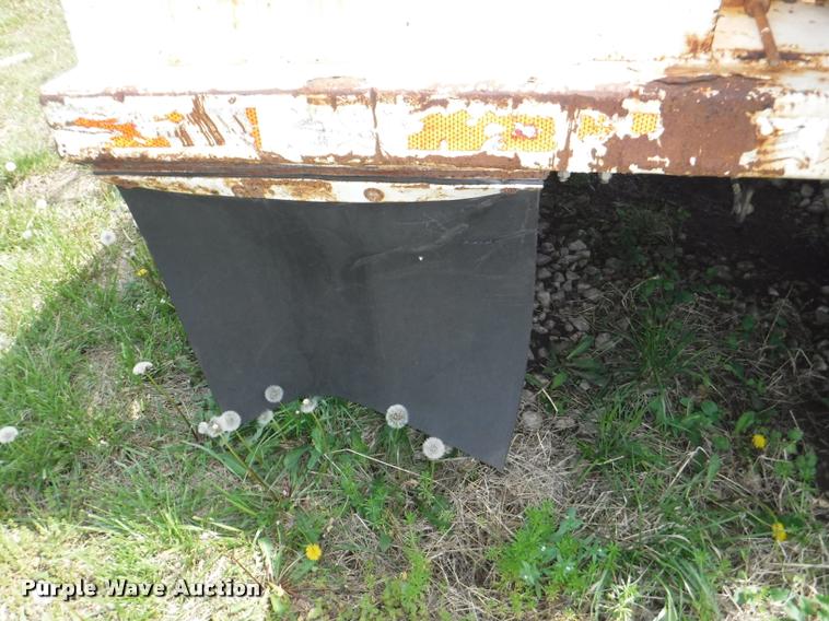 image for item DB3908 1981 Troxel tank trailer