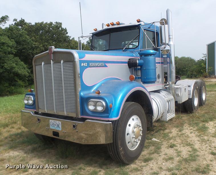 image for item DB5808 1982 Kenworth W900 semi truck