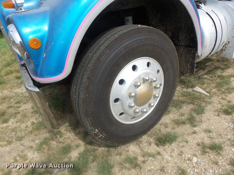 image for item DB5808 1982 Kenworth W900 semi truck