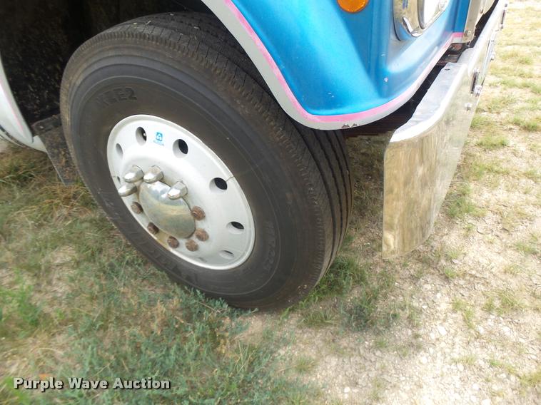 image for item DB5808 1982 Kenworth W900 semi truck