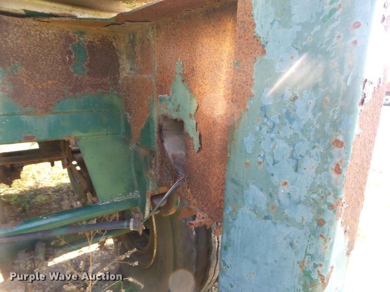 image for item DB7437 1979 Progress M301 tank trailer