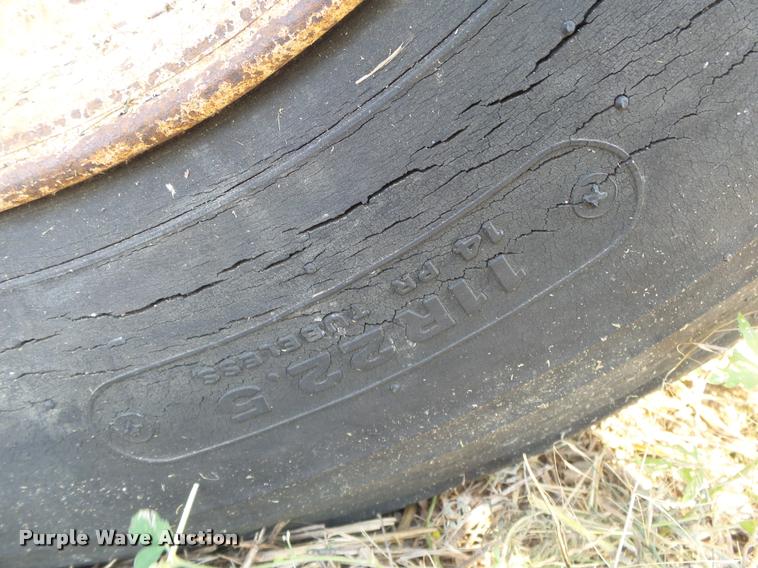 image for item DB7437 1979 Progress M301 tank trailer