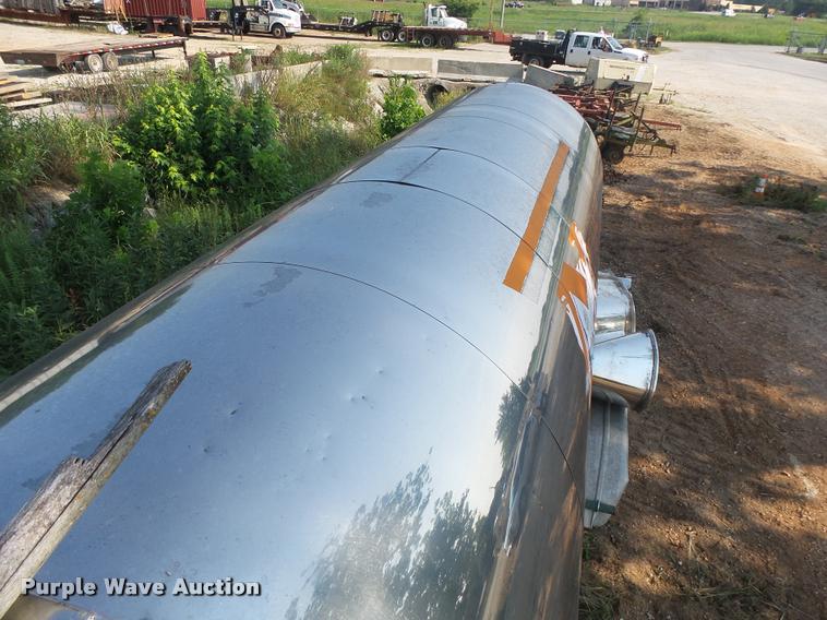 image for item DB7437 1979 Progress M301 tank trailer