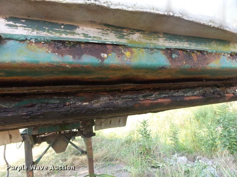 image for item DB7437 1979 Progress M301 tank trailer