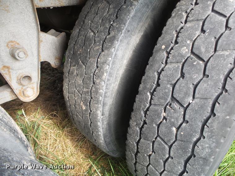 image for item DB7443 1995 Monon dry van trailer