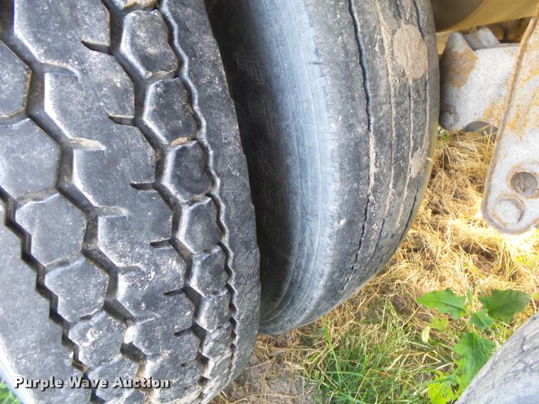 image for item DB7443 1995 Monon dry van trailer