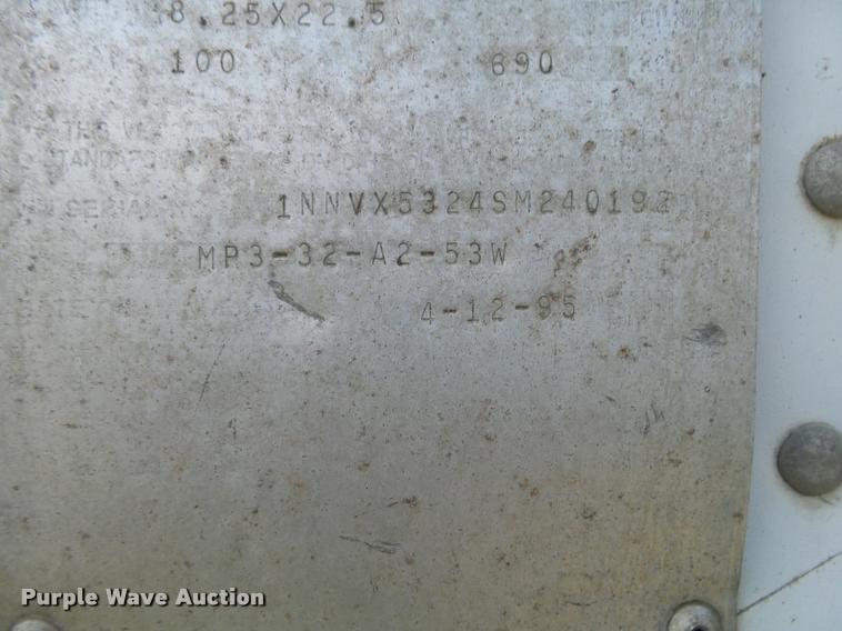 image for item DB7443 1995 Monon dry van trailer